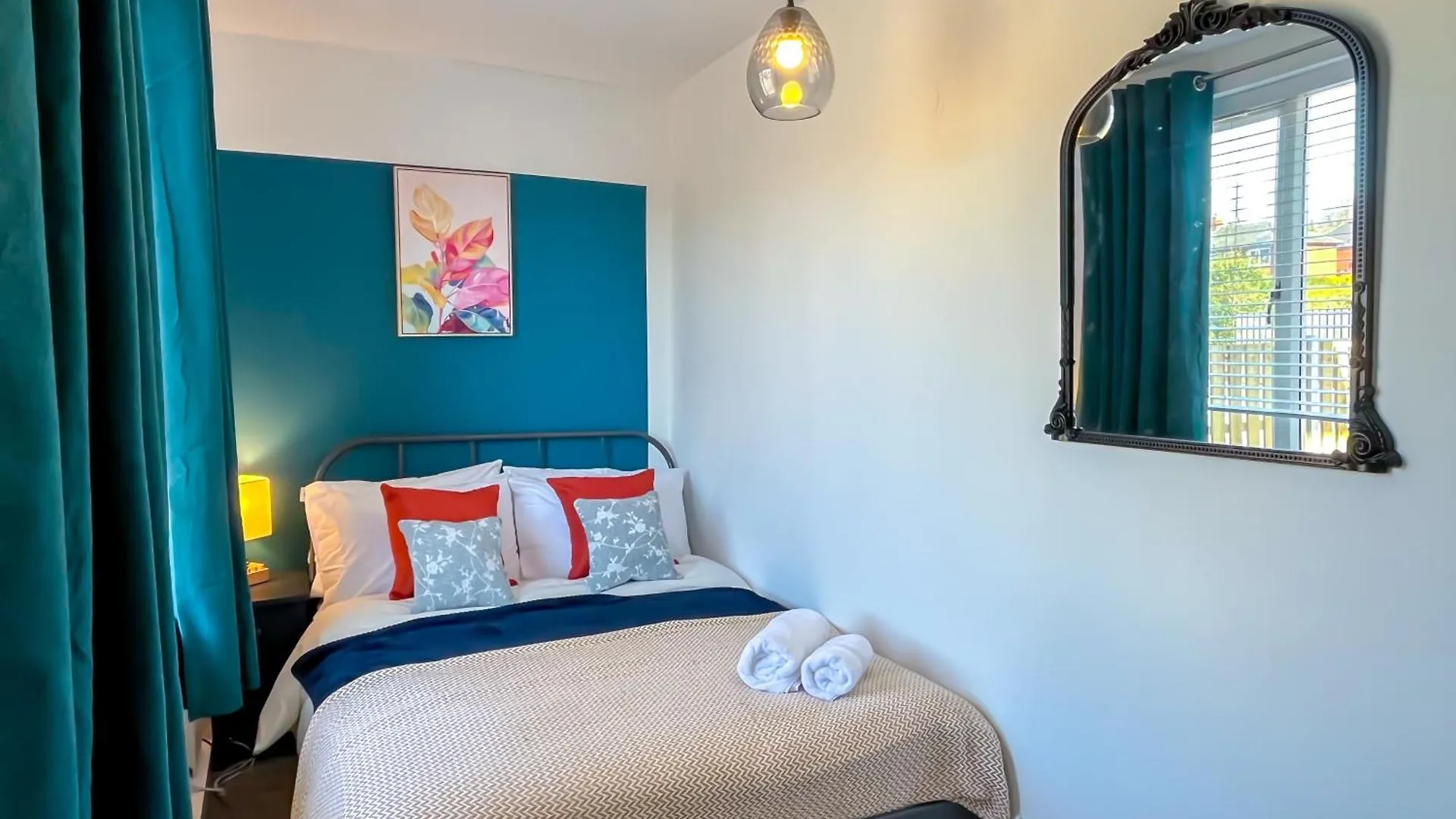 Holiday home Colleyhouse-Private Parking-Business-Group-Relocation-Spaciousstylish 4Brhome-Sleeps 10 Sheffield