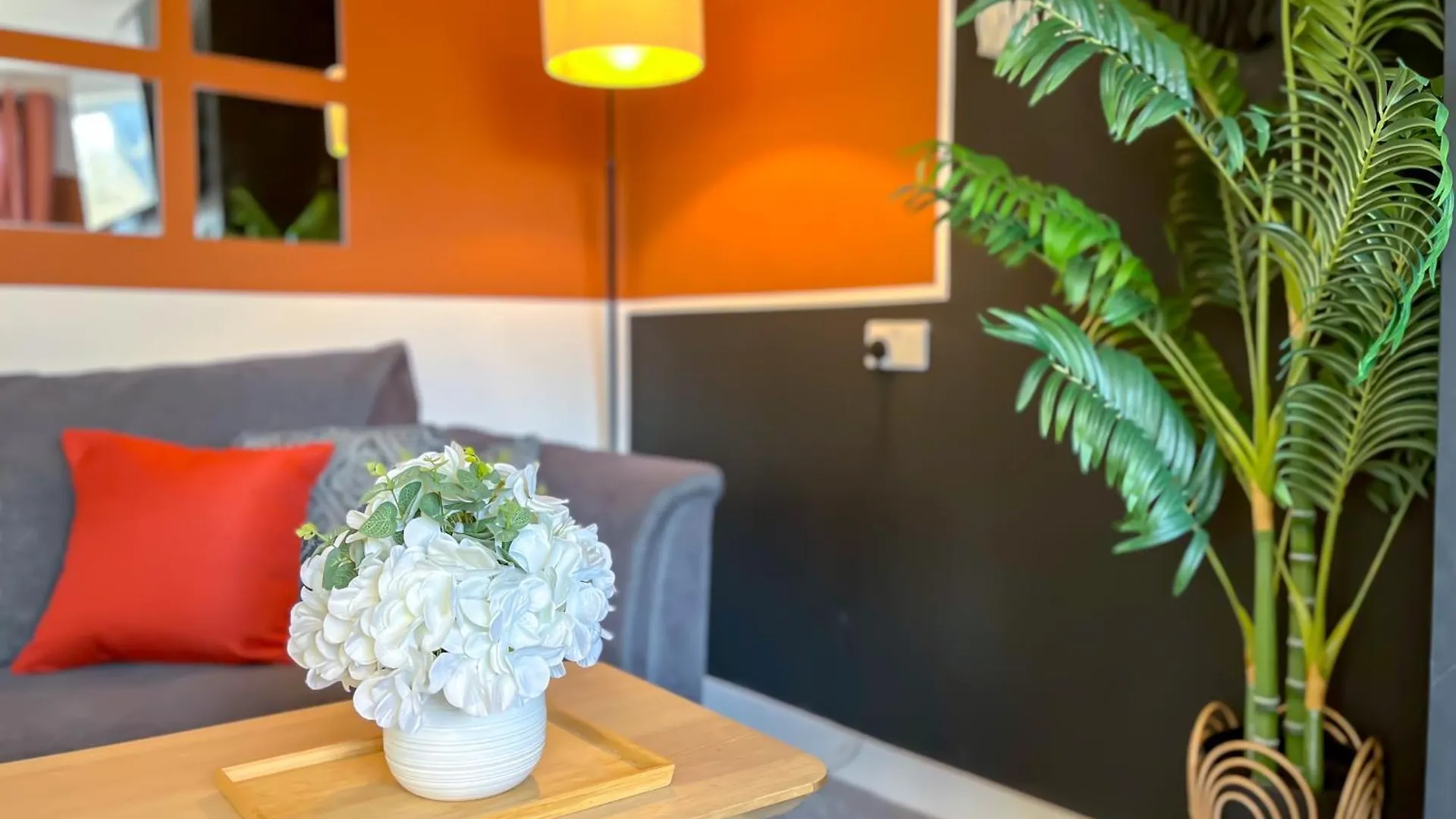 Colleyhouse-Private Parking-Business-Group-Relocation-Spaciousstylish 4Brhome-Sleeps 10 Sheffield 0*,  United Kingdom